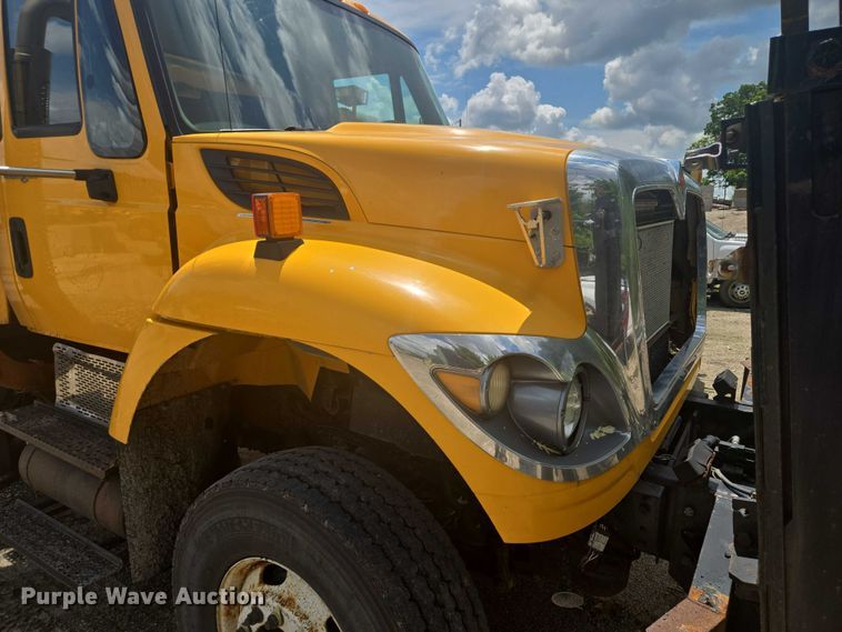 image for item EF1670 2014 International 7500  dump truck