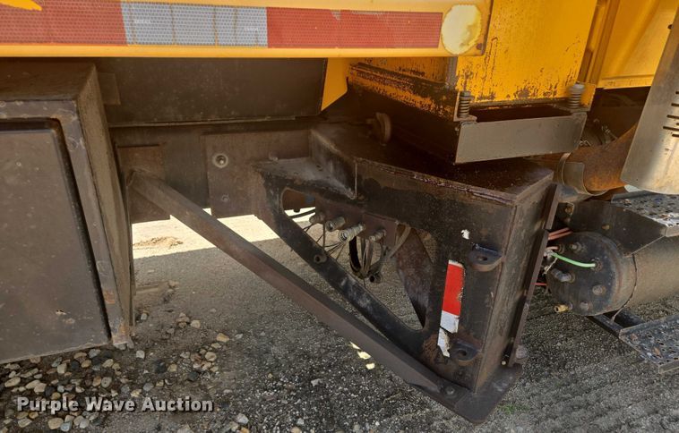 image for item EF1670 2014 International 7500  dump truck