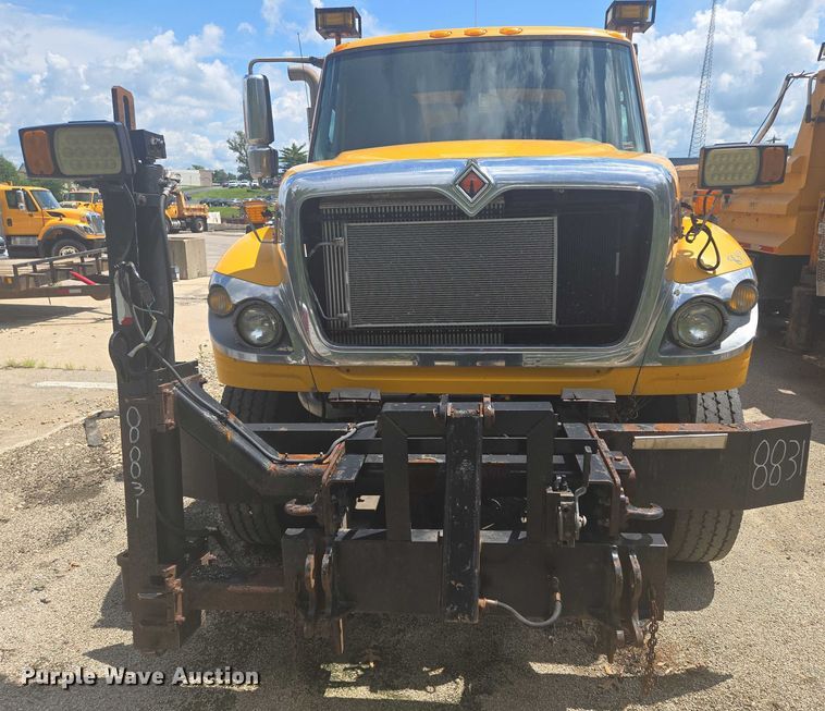 image for item EF1670 2014 International 7500  dump truck