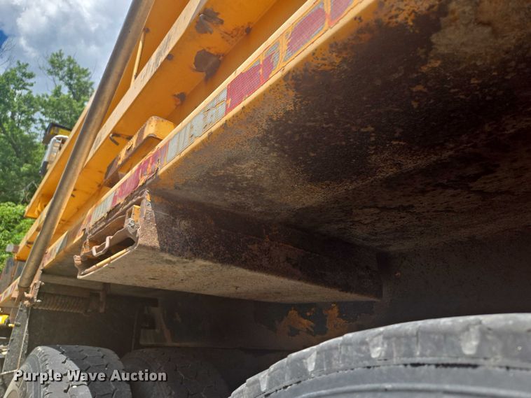 image for item EF1670 2014 International 7500  dump truck