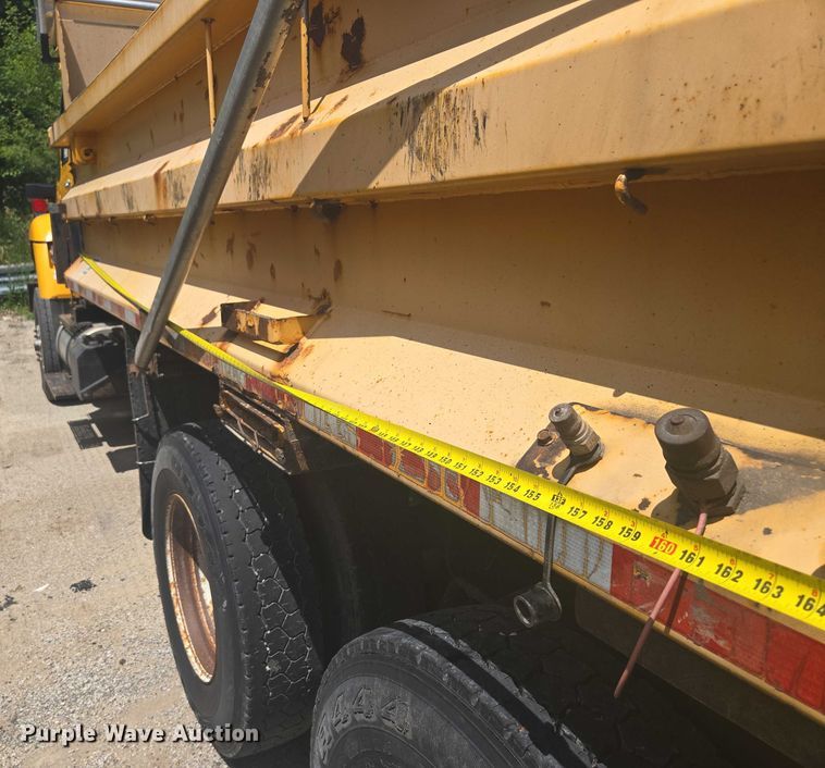 image for item EF1670 2014 International 7500  dump truck