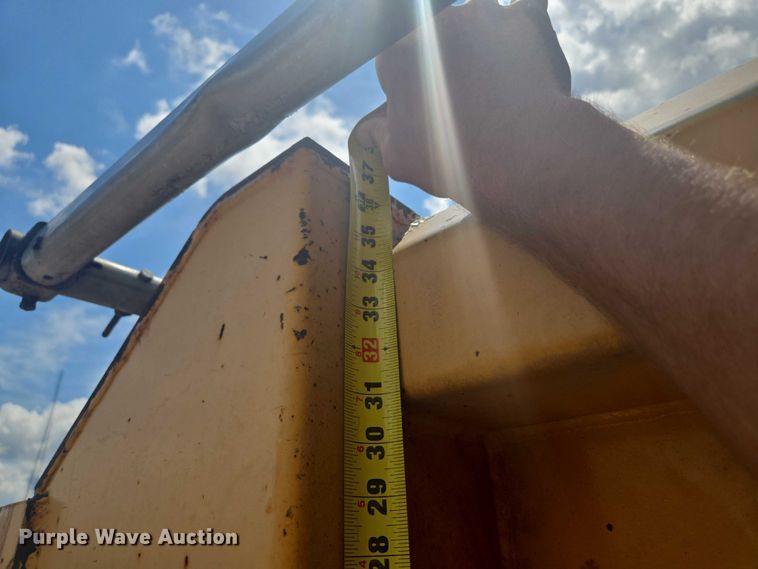 image for item EF1670 2014 International 7500  dump truck