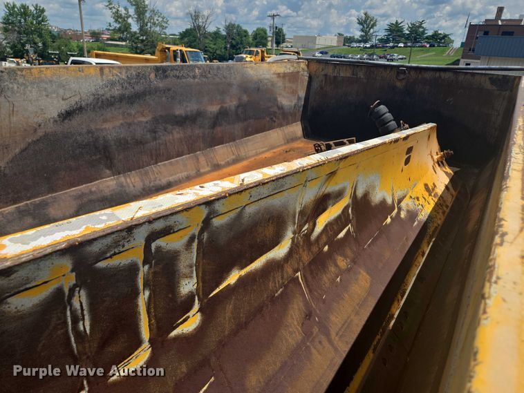 image for item EF1670 2014 International 7500  dump truck