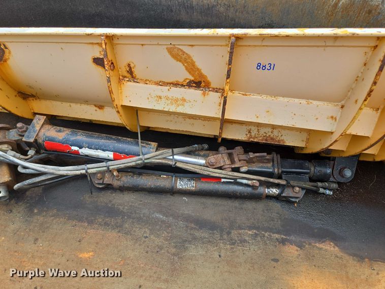 image for item EF1670 2014 International 7500  dump truck