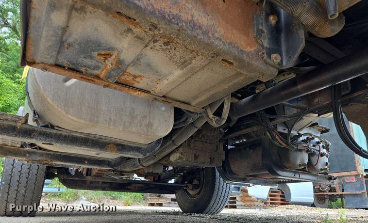 image for item EF1670 2014 International 7500  dump truck