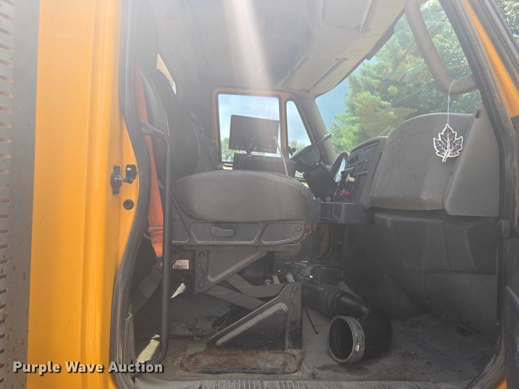 image for item EF1670 2014 International 7500  dump truck