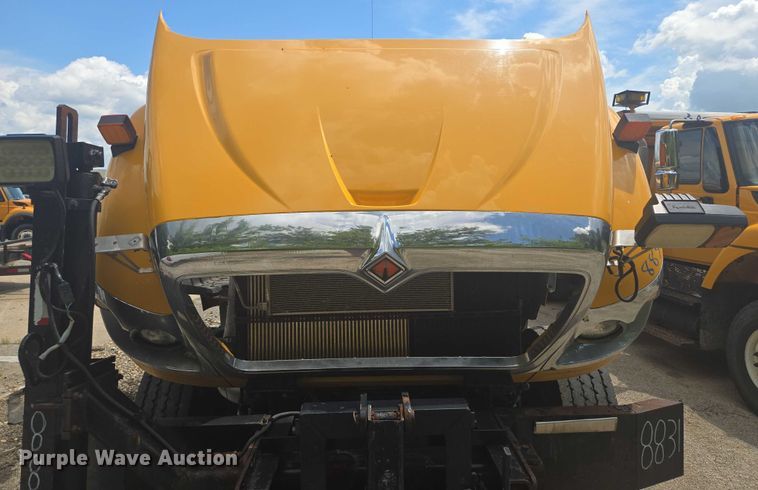 image for item EF1670 2014 International 7500  dump truck