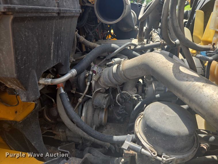 image for item EF1670 2014 International 7500  dump truck