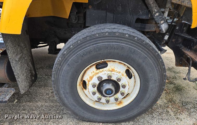 image for item EF1670 2014 International 7500  dump truck