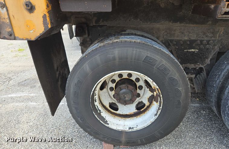 image for item EF1670 2014 International 7500  dump truck