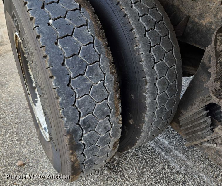 image for item EF1670 2014 International 7500  dump truck