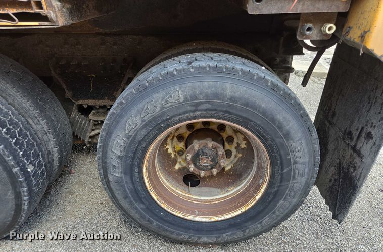 image for item EF1670 2014 International 7500  dump truck