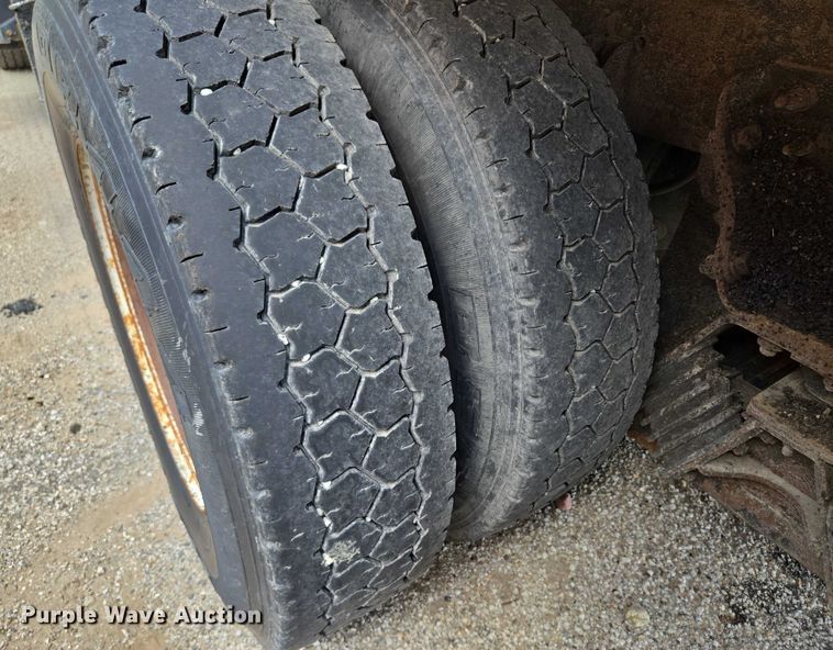 image for item EF1670 2014 International 7500  dump truck