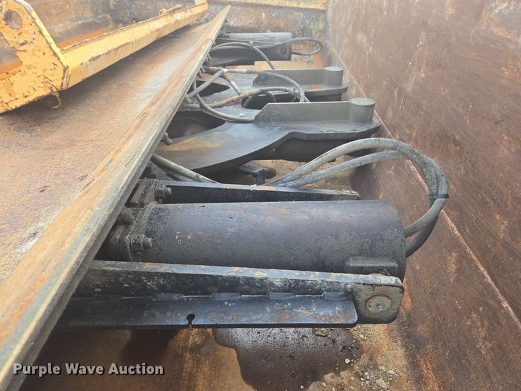 image for item EF1671 2011 International SF547 dump truck