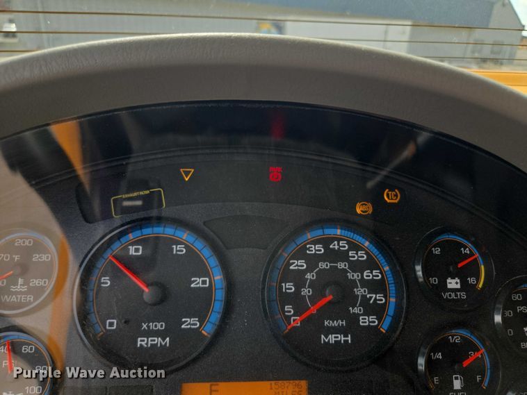 image for item EF1671 2011 International SF547 dump truck