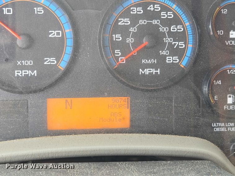 image for item EF1671 2011 International SF547 dump truck