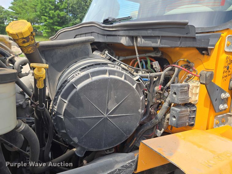 image for item EF1671 2011 International SF547 dump truck