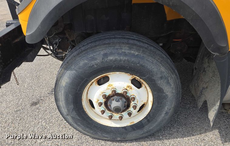 image for item EF1671 2011 International SF547 dump truck