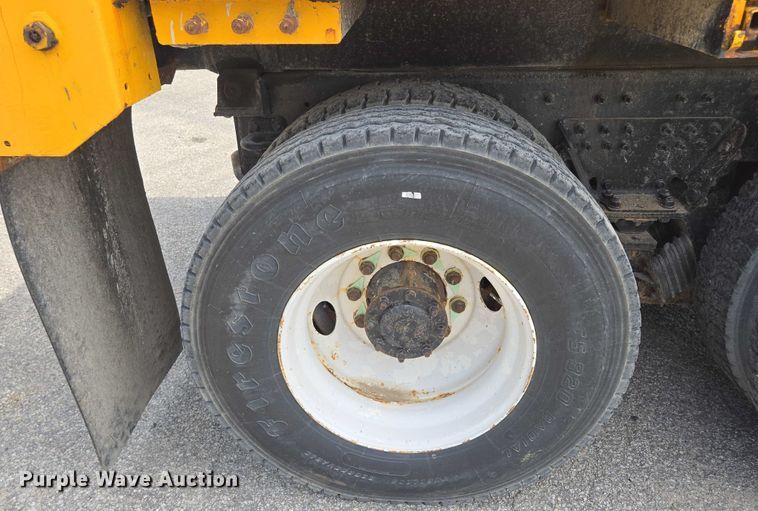 image for item EF1671 2011 International SF547 dump truck