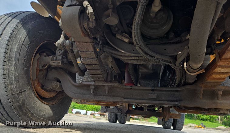 image for item EF1672 2005 International 7400 dump truck