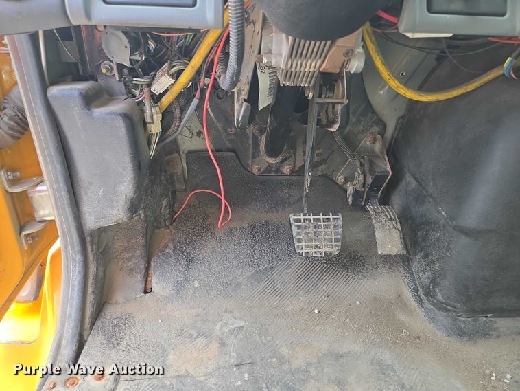 image for item EF1672 2005 International 7400 dump truck