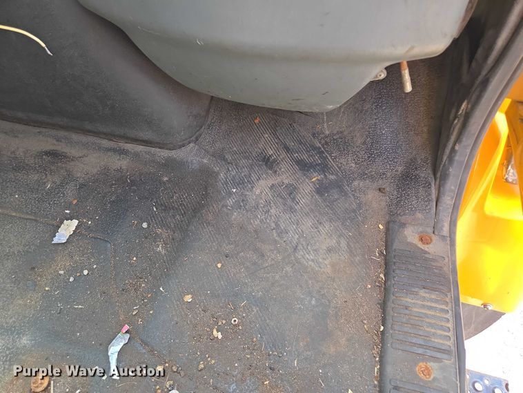 image for item EF1672 2005 International 7400 dump truck