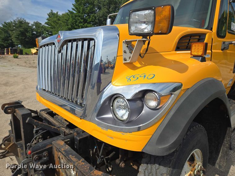 image for item EF1673 2011 International Workstar 7600 dump truck