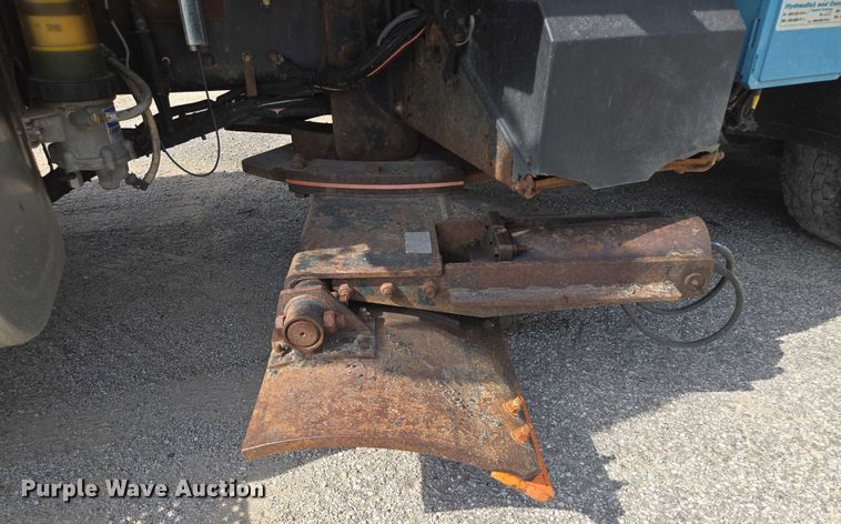 image for item EF1673 2011 International Workstar 7600 dump truck