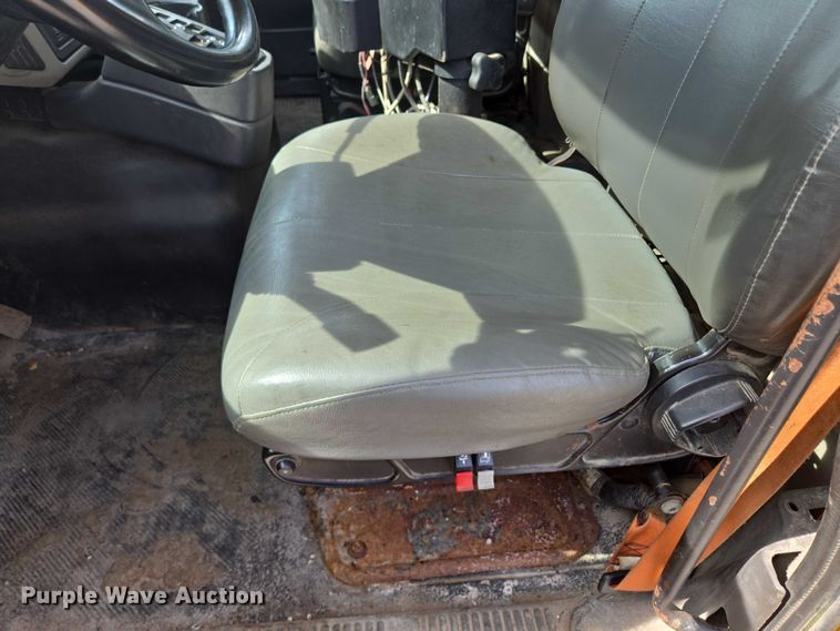 image for item EF1673 2011 International Workstar 7600 dump truck