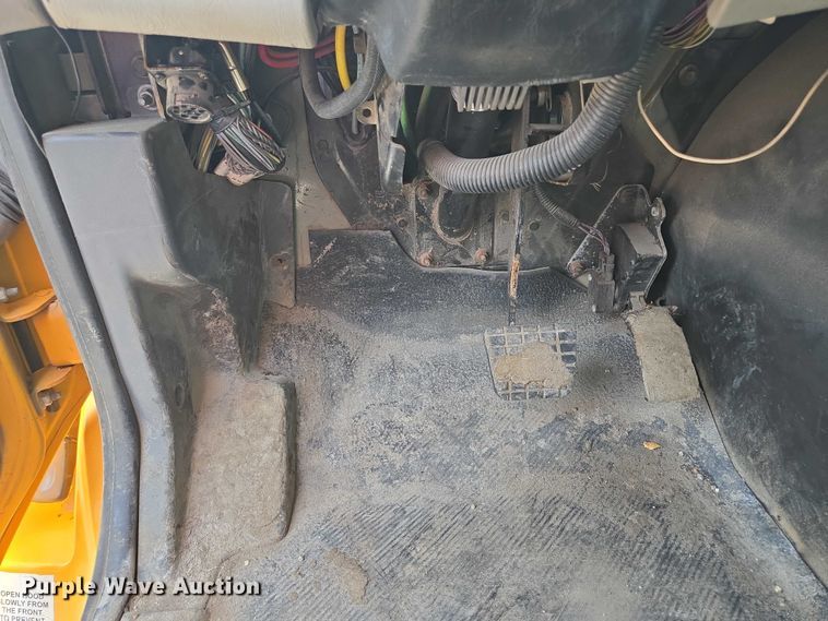 image for item EF1673 2011 International Workstar 7600 dump truck