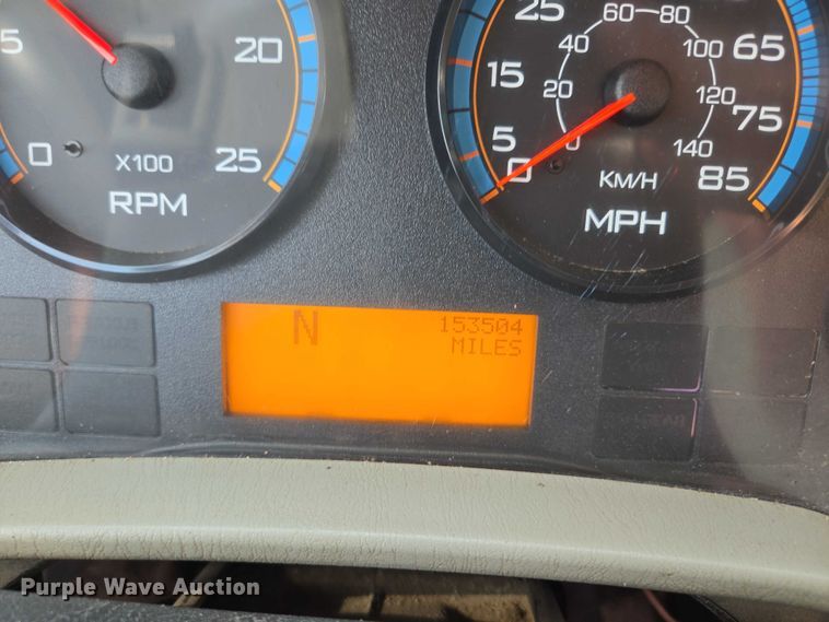 image for item EF1673 2011 International Workstar 7600 dump truck