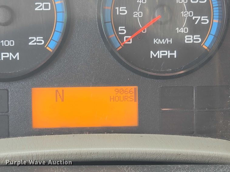 image for item EF1673 2011 International Workstar 7600 dump truck