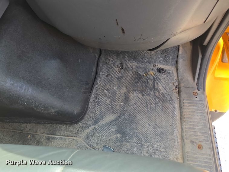 image for item EF1673 2011 International Workstar 7600 dump truck