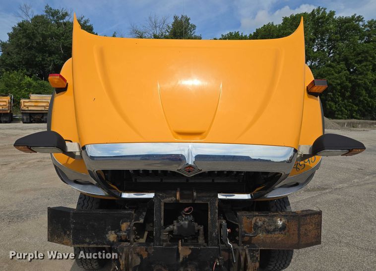 image for item EF1673 2011 International Workstar 7600 dump truck