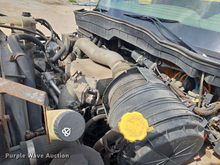 image for item EF1673 2011 International Workstar 7600 dump truck