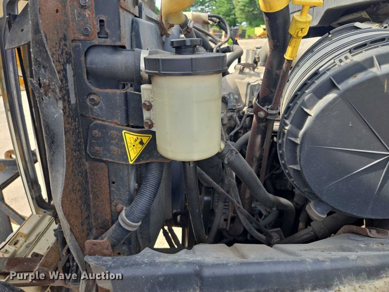 image for item EF1673 2011 International Workstar 7600 dump truck