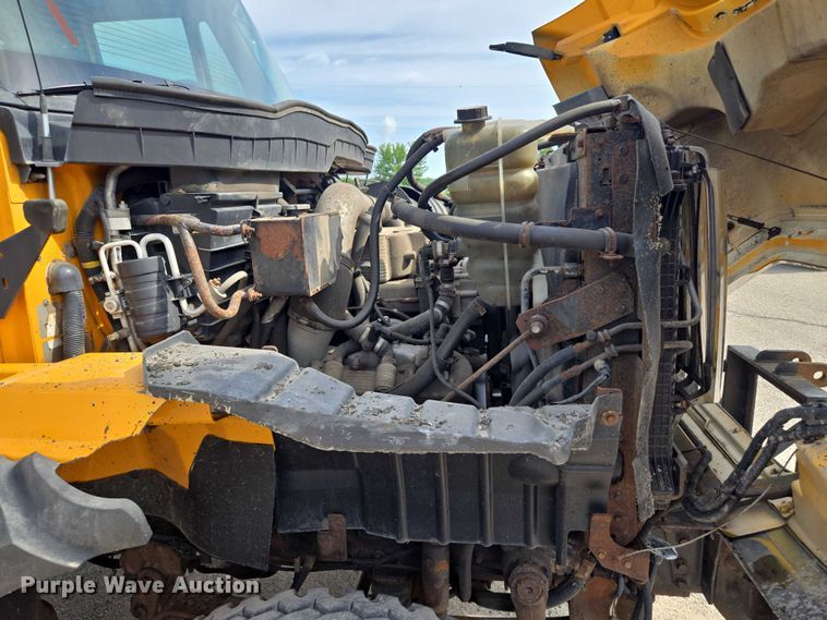 image for item EF1673 2011 International Workstar 7600 dump truck