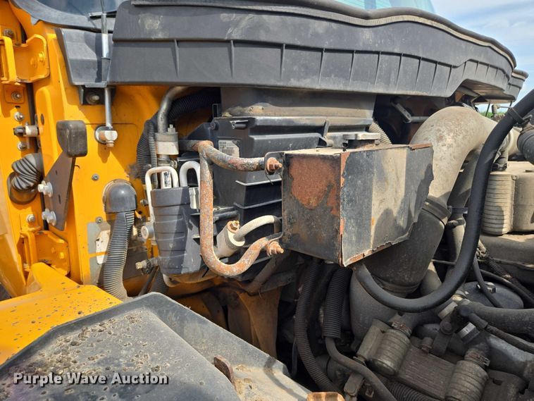 image for item EF1673 2011 International Workstar 7600 dump truck