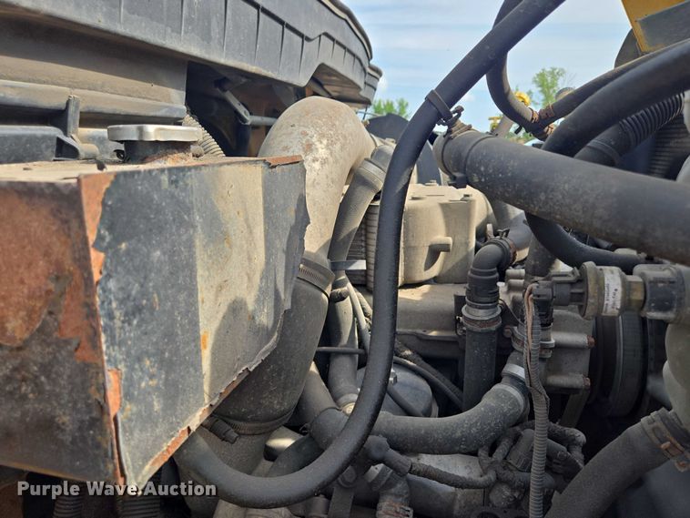 image for item EF1673 2011 International Workstar 7600 dump truck