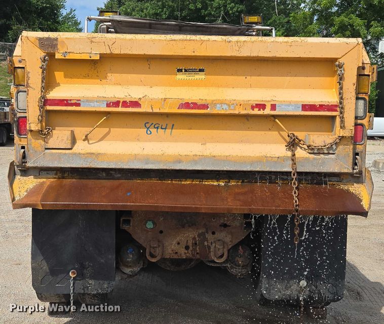 image for item EF1674 2014 International 7500 dump truck