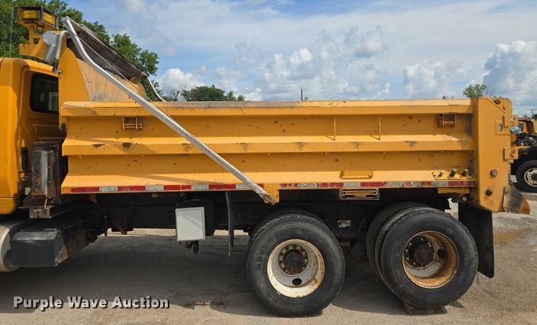 image for item EF1674 2014 International 7500 dump truck