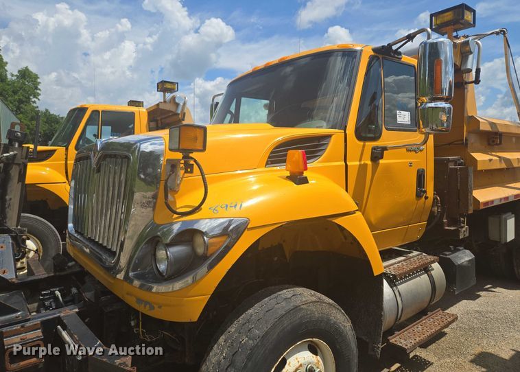 image for item EF1674 2014 International 7500 dump truck