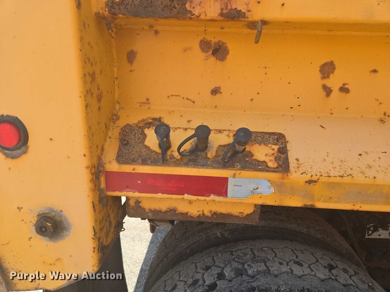 image for item EF1674 2014 International 7500 dump truck