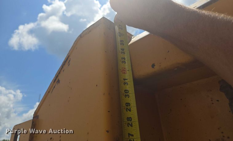 image for item EF1674 2014 International 7500 dump truck