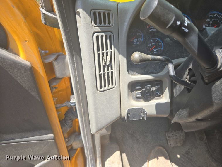 image for item EF1674 2014 International 7500 dump truck