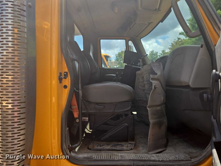 image for item EF1674 2014 International 7500 dump truck