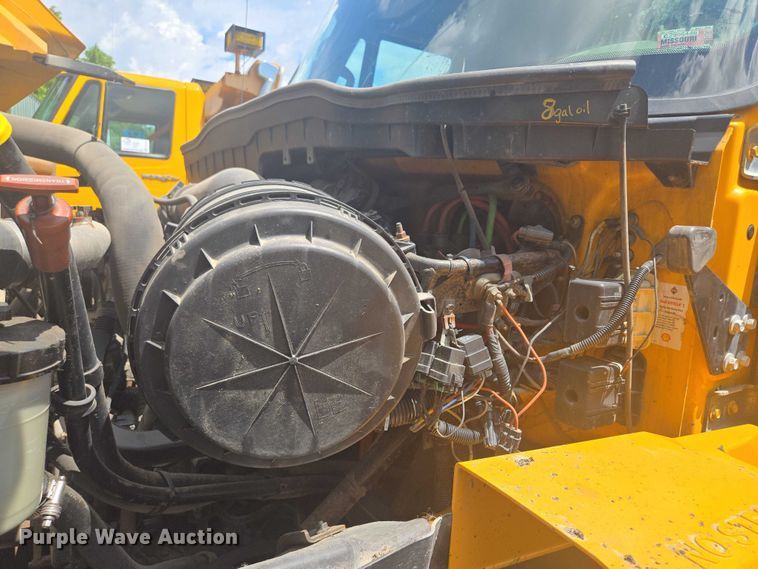 image for item EF1674 2014 International 7500 dump truck