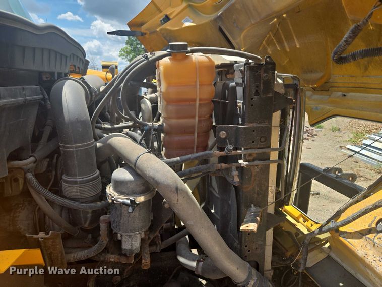 image for item EF1674 2014 International 7500 dump truck