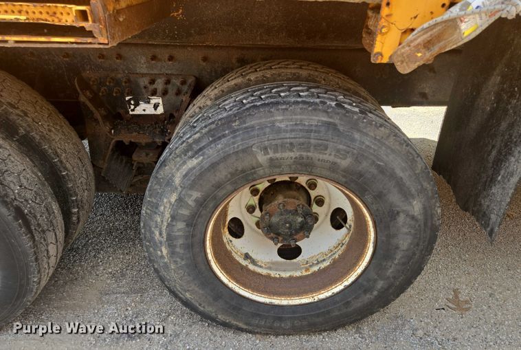 image for item EF1674 2014 International 7500 dump truck