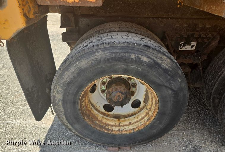 image for item EF1674 2014 International 7500 dump truck